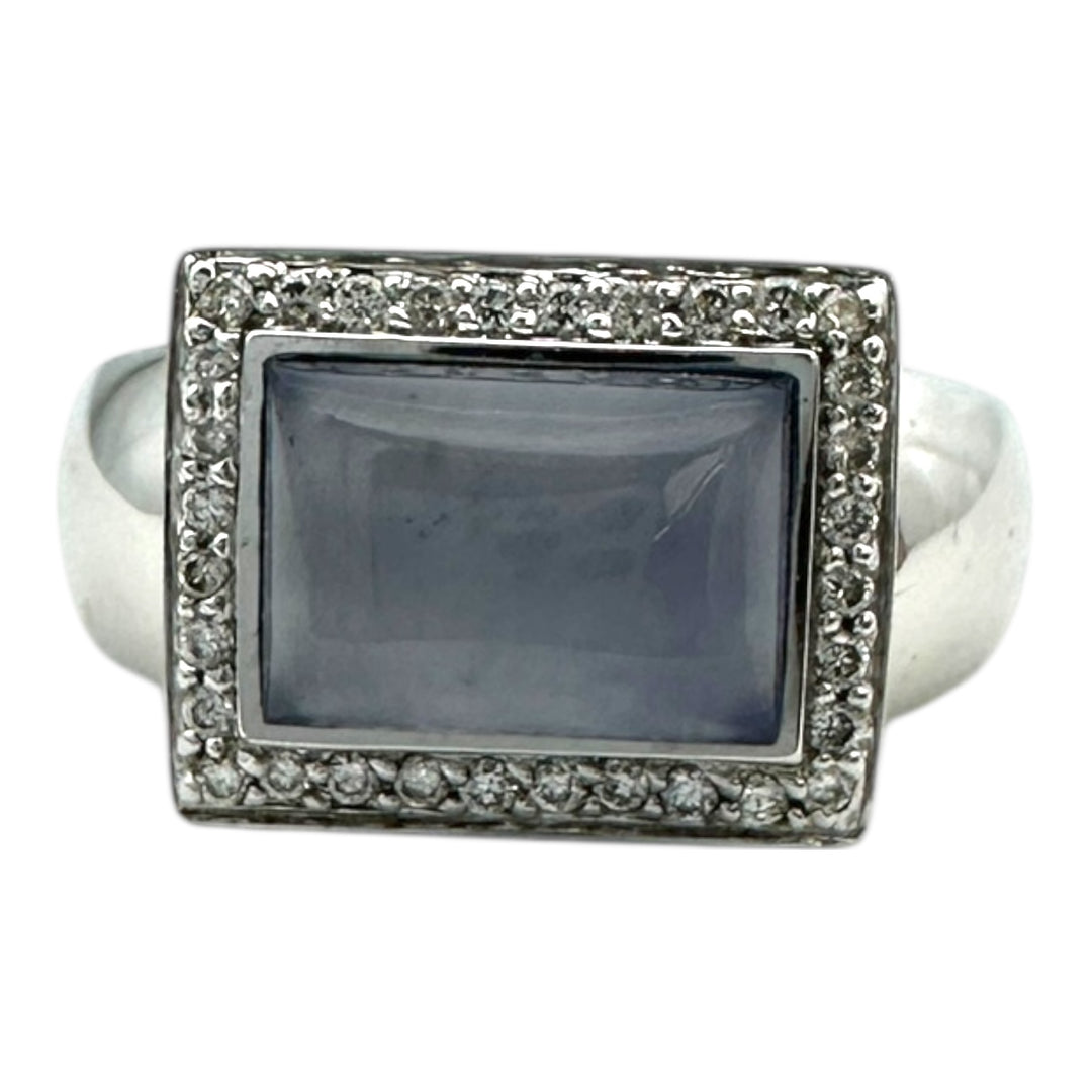 18 karat Chalcedony Cabochon and Diamond Halo Ring