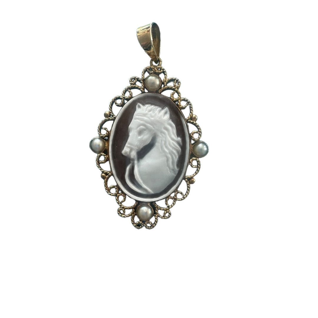 14kt Yellow Gold Horse Cameo with Pearls