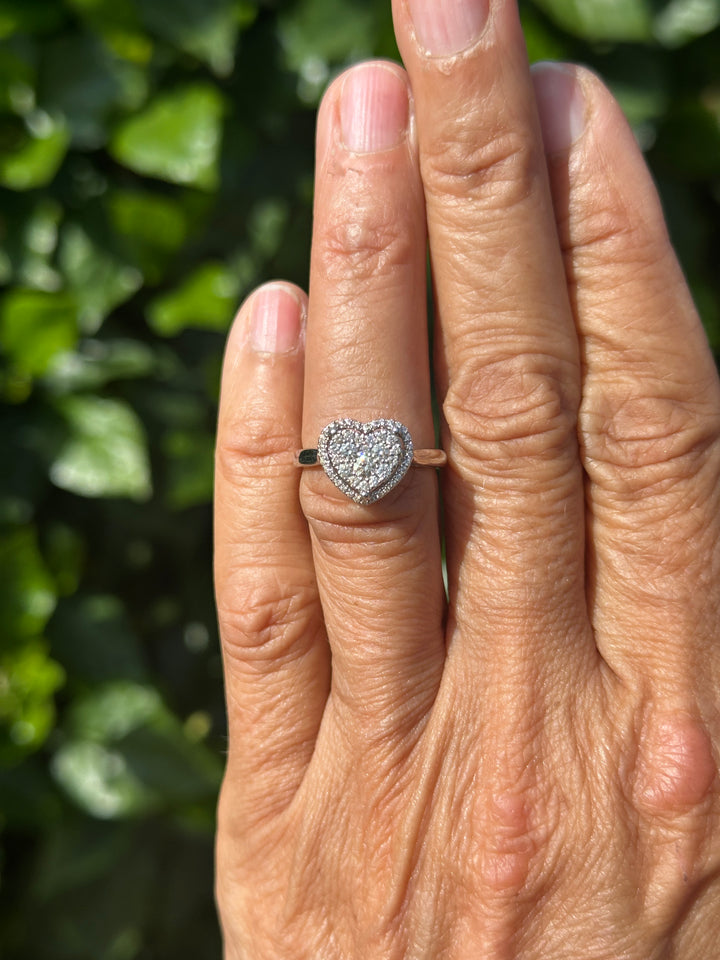 .50 ct Diamond Heart Ring Invisible Custer 14 Kt