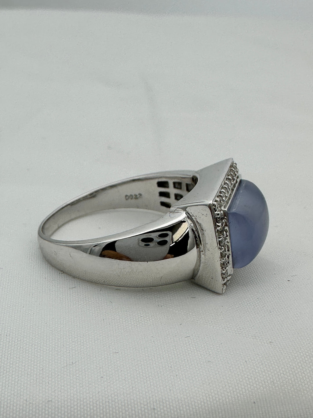 18 karat Chalcedony Cabochon and Diamond Halo Ring