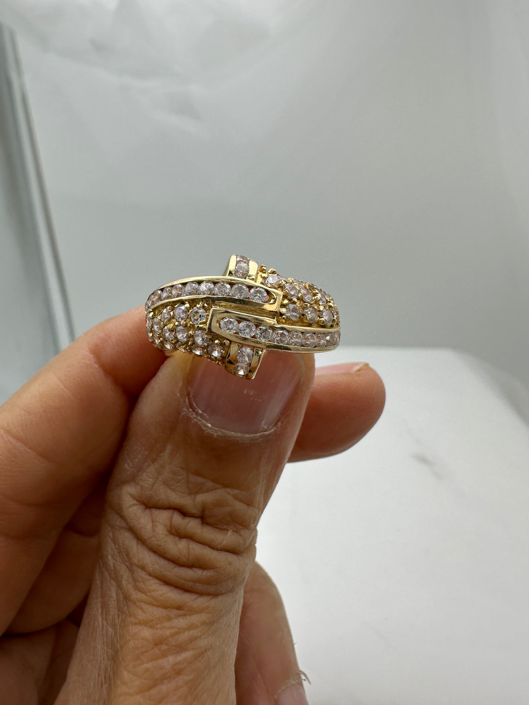 18 Karat Yellow Gold, 1.30ct Diamond Dome Band Ring