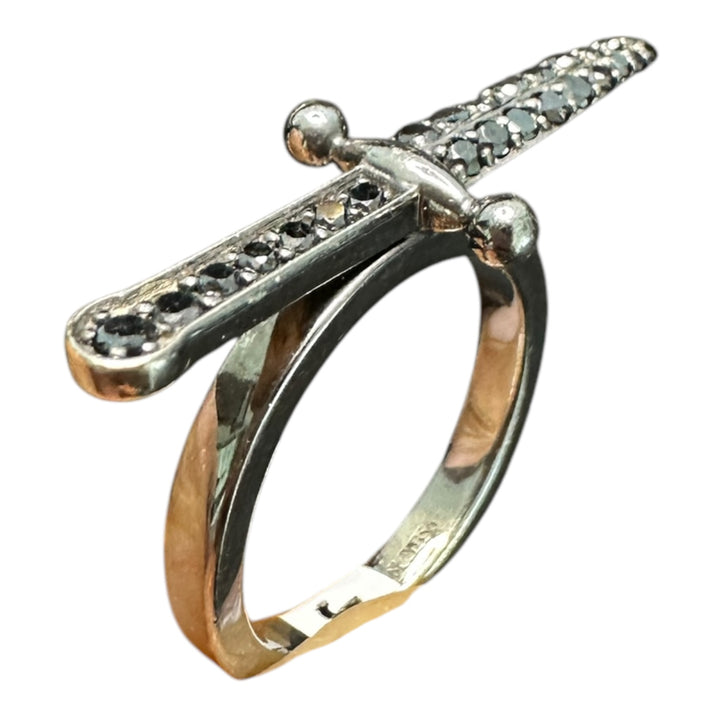 Designer 18Kt Dagger Black Diamond Ring