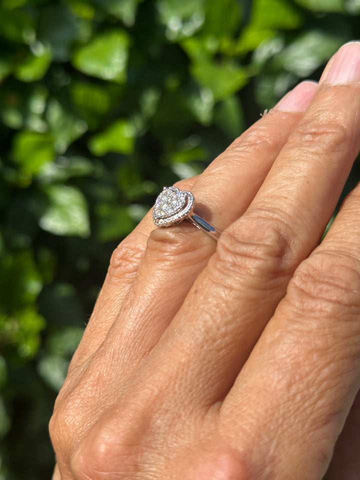 .50 ct Diamond Heart Ring Invisible Custer 14 Kt