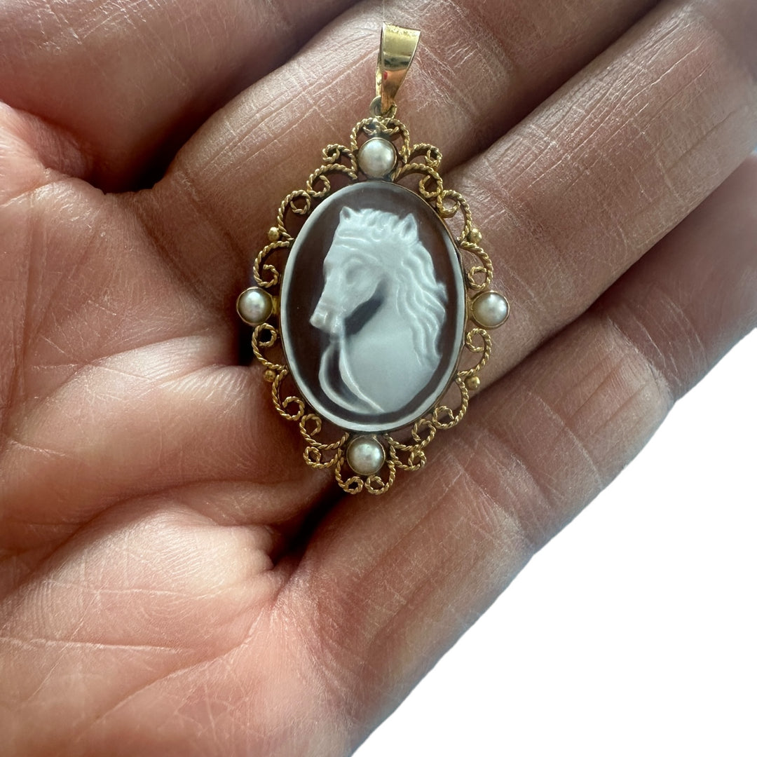 14kt Yellow Gold Horse Cameo with Pearls