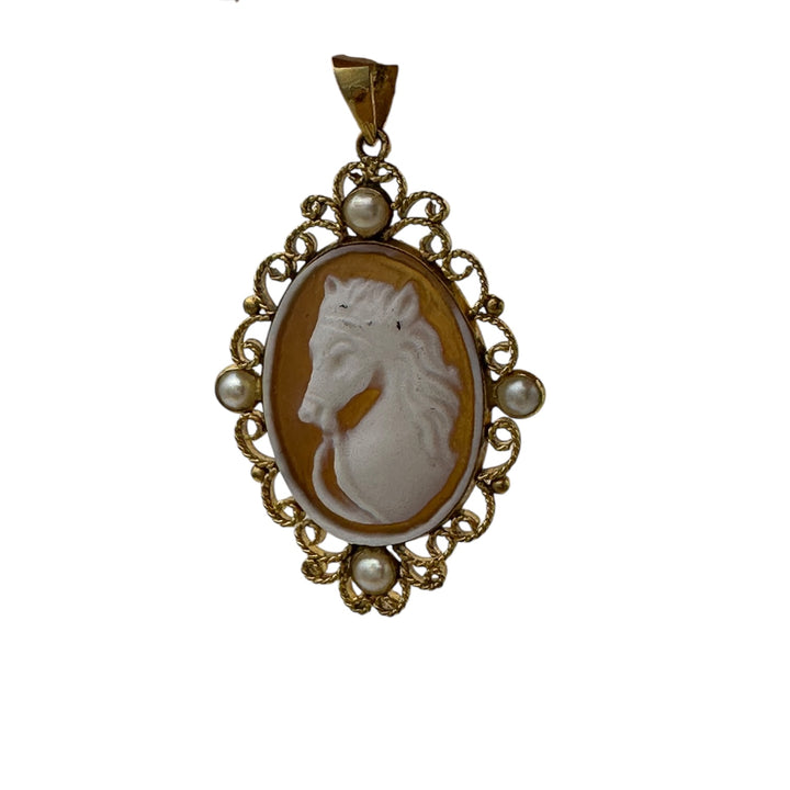 14kt Yellow Gold Horse Cameo with Pearls