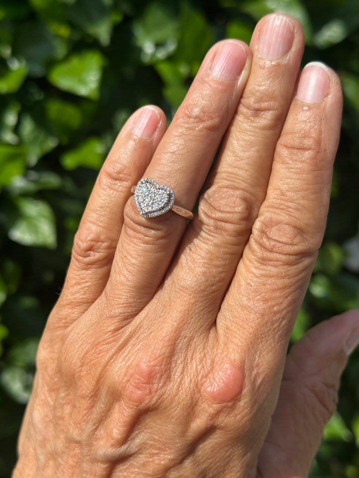 .50 ct Diamond Heart Ring Invisible Custer 14 Kt