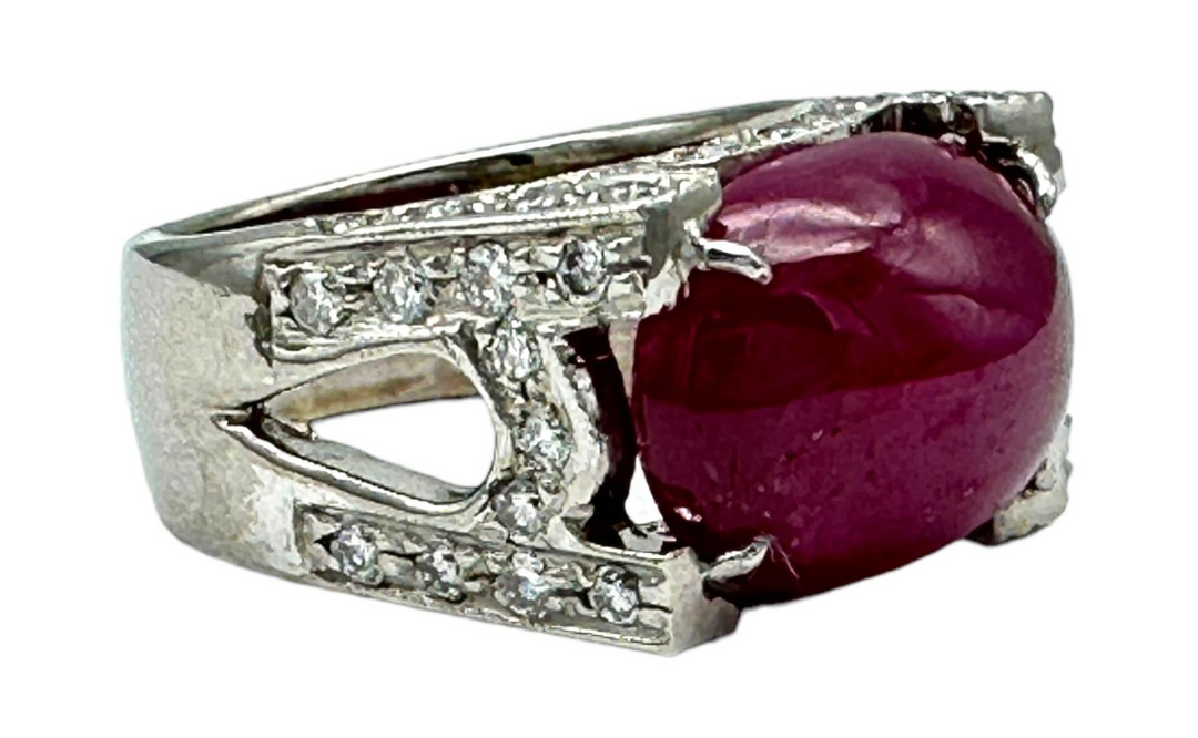 14 Karat White Gold 9ct Cabochon Ruby & Diamond Solitaire Ring
