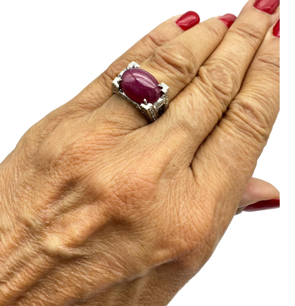 14 Karat White Gold 9ct Cabochon Ruby & Diamond Solitaire Ring