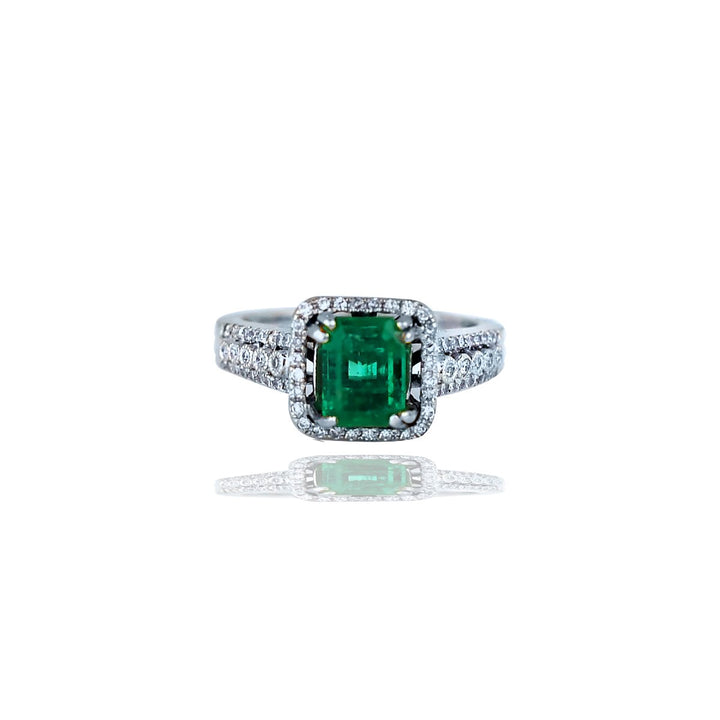 14 Karat White gold 3.25 ctw Colombian Emerald and Diamond Ring