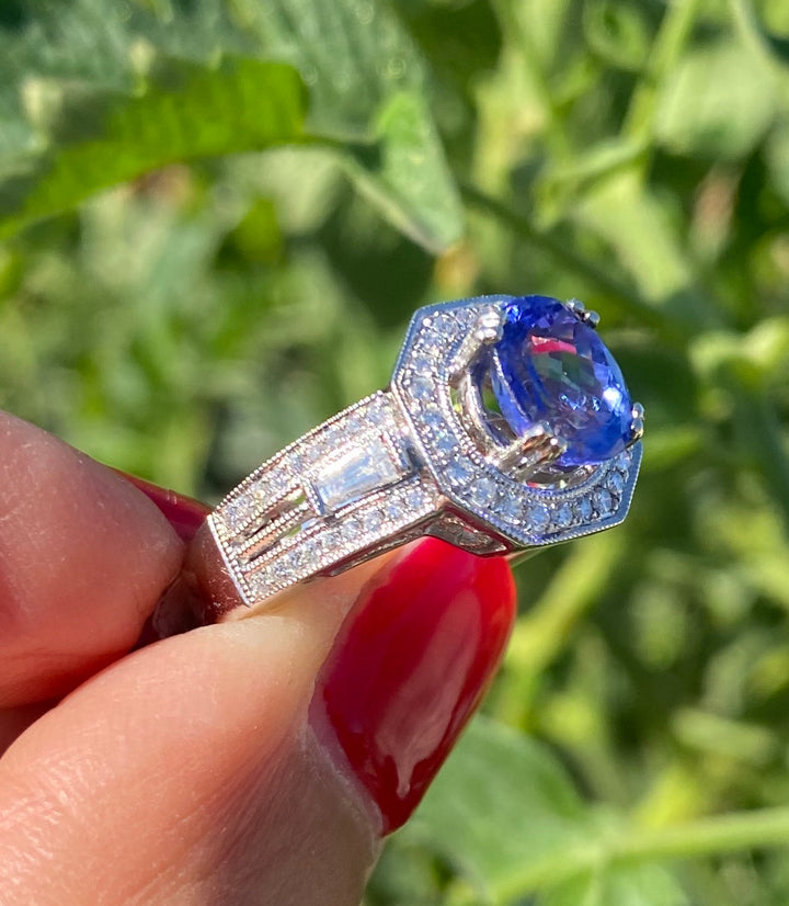 Halo Tanzanite and Diamond Ring, 2.70 ctw VS Quality 18kt