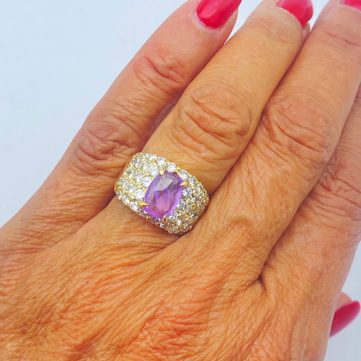 18Kt Diamond and Pink Sapphire Ring 4.97 ctw VS Quality