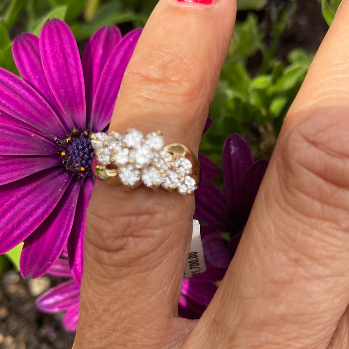14Kt Yellow Gold Cocktail Cluster Diamond Ring .80 Carats VS-F color