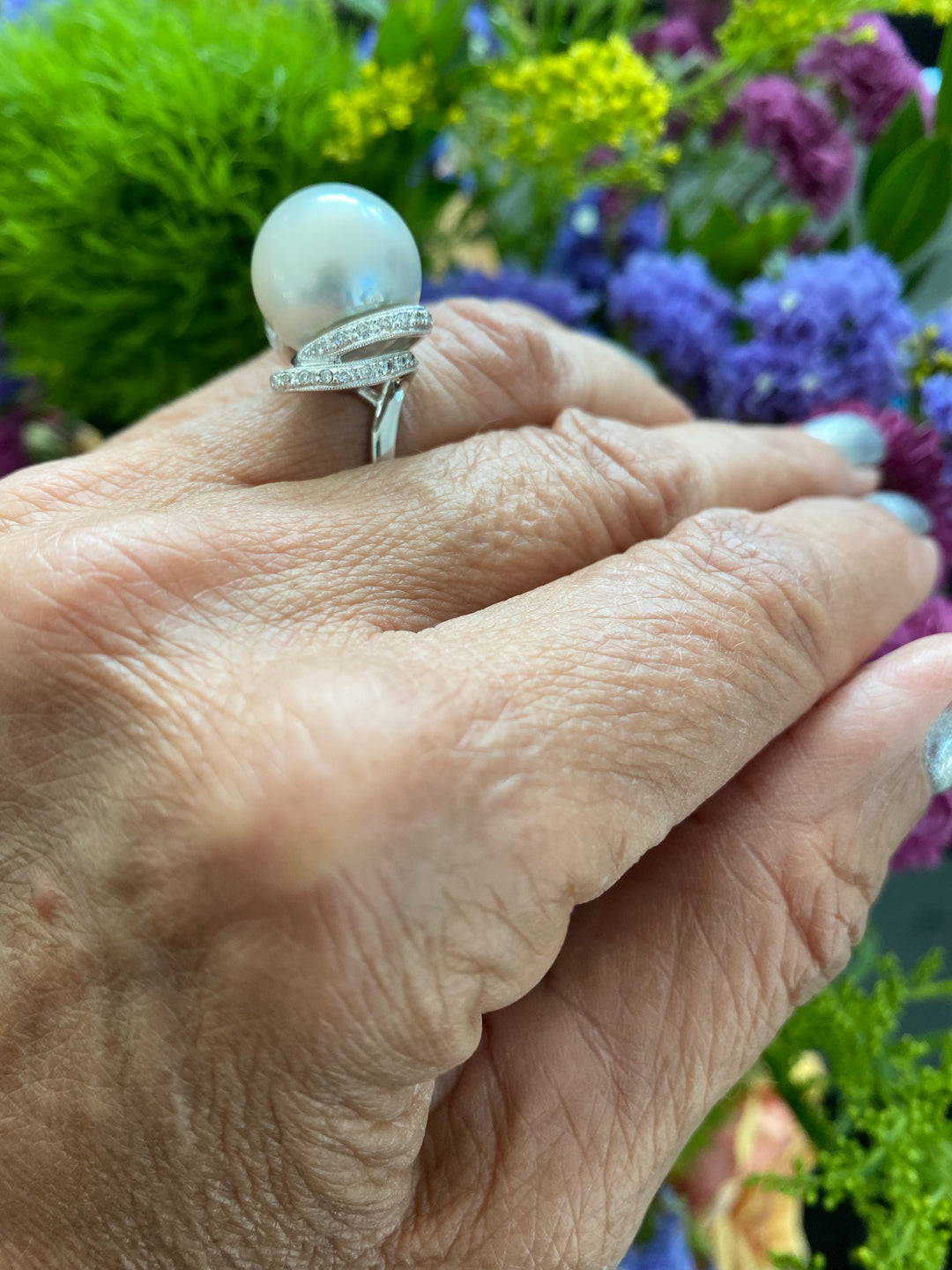18Kt 15.50 mm  South Sea Pearl & Diamond Ring 15.50 mm