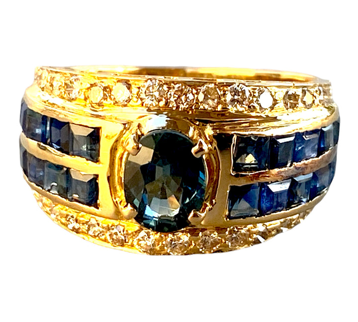 18Kt Princess Sapphire and Diamond Ring 2.25 CTW