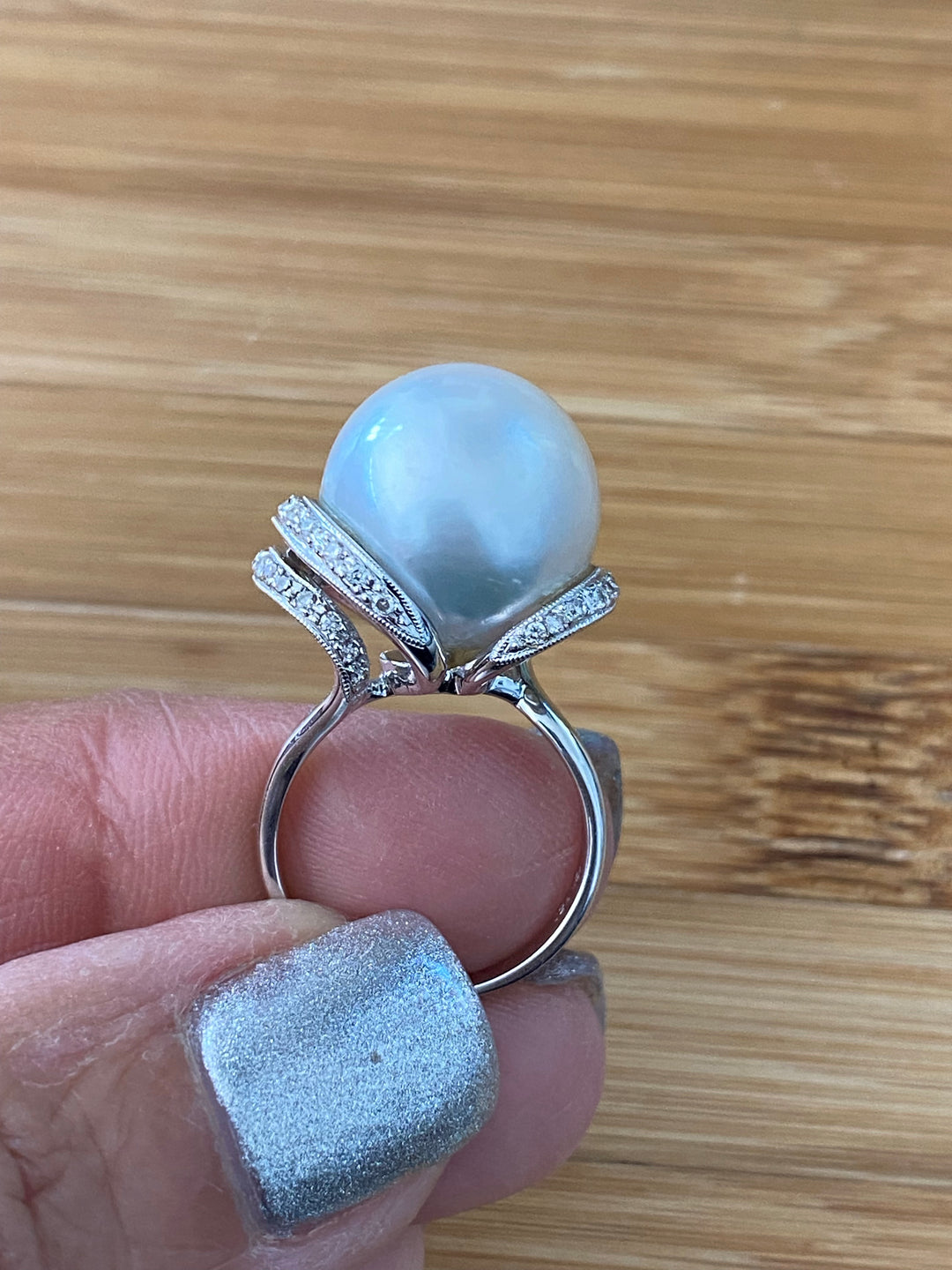 18Kt 15.50 mm  South Sea Pearl & Diamond Ring 15.50 mm