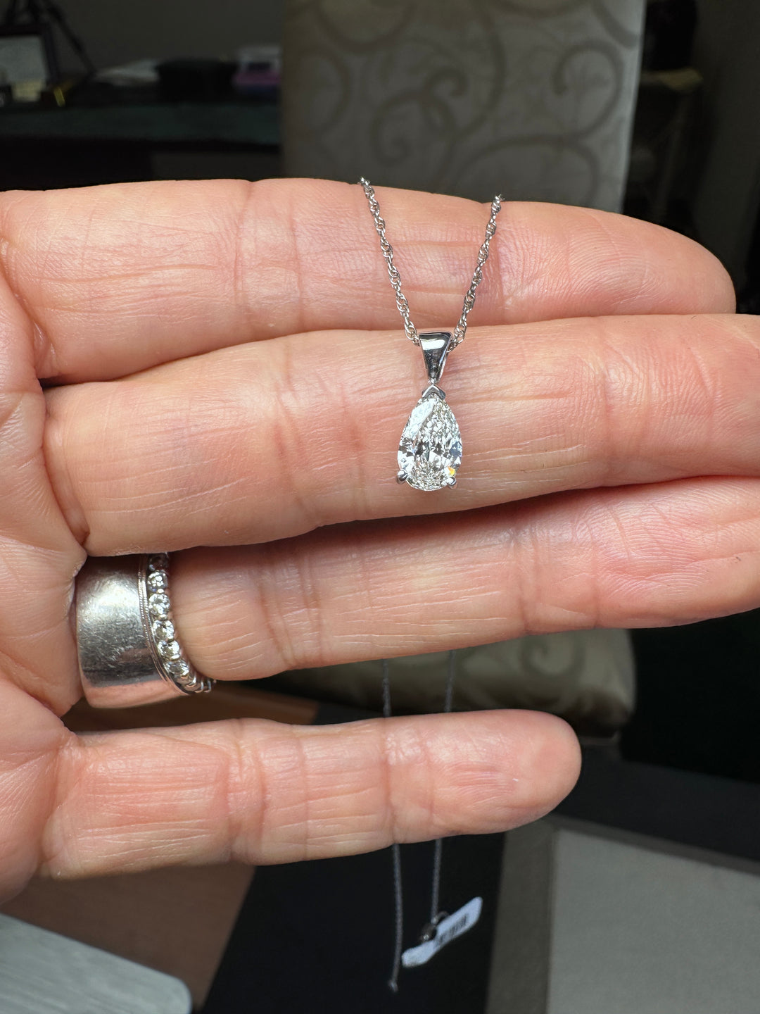 14Kt. Natural .93ct Pear Diamond Certified VS1-H Pendant & Chain