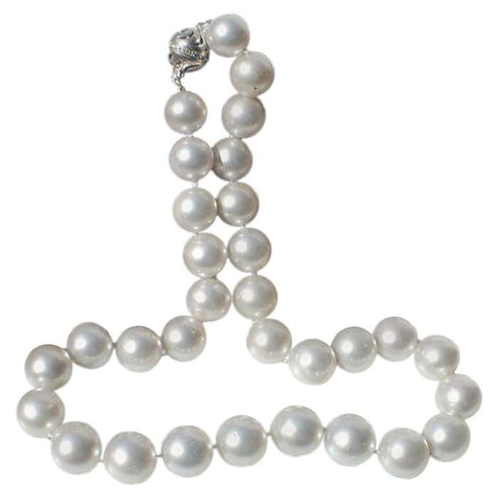 AAA South Sea White Pearl Strand Necklace Luminous Quality 104.70 Grams