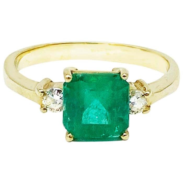 1.70 ct Emerald & Diamond Ring 3-Stone Ring 18Kt Yellow Gold