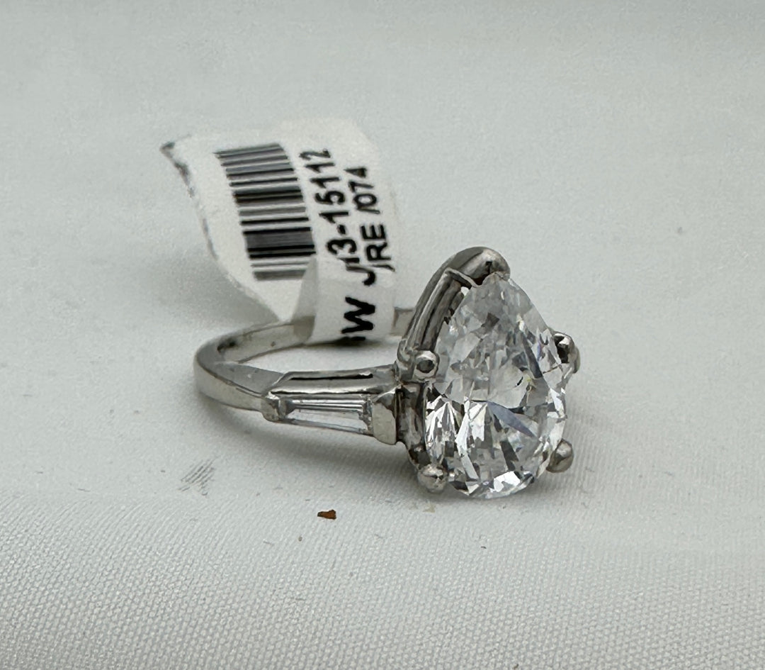 18 karat white gold solitaire engagement ring