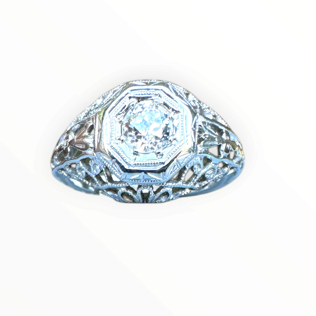Antique Art Deco .30 Carat Old European Cut Diamond Filigree Ring in 18K White Gold, Circa 1920