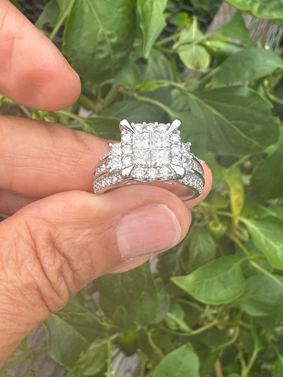 14 carat white gold 3.50 carat princess diamond ring