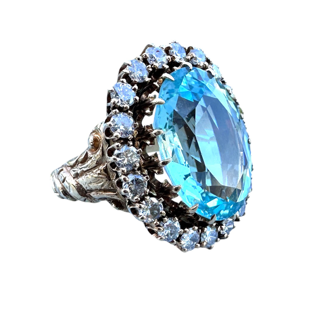 Mid-Century 10.90ct Aquamarine, 2.00ct Diamond Halo Vintage VS Ring