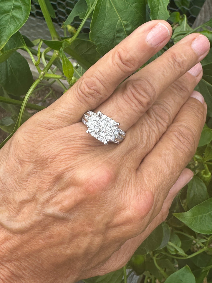 14 carat white gold 3.50 carat princess diamond ring