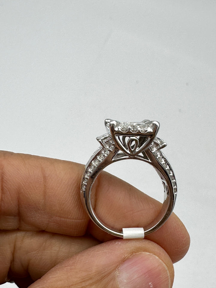 14 karat White Gold Invisible, 3.50 Carats Diamond Ring Superior Quality