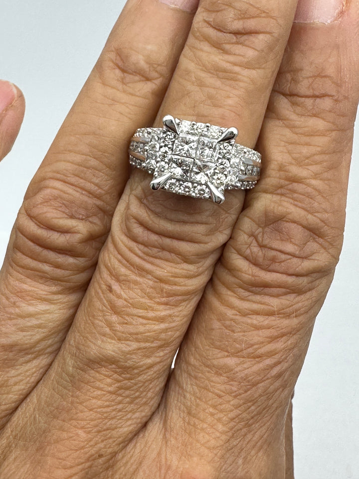 14 karat White Gold Invisible, 3.50 Carats Diamond Ring Superior Quality