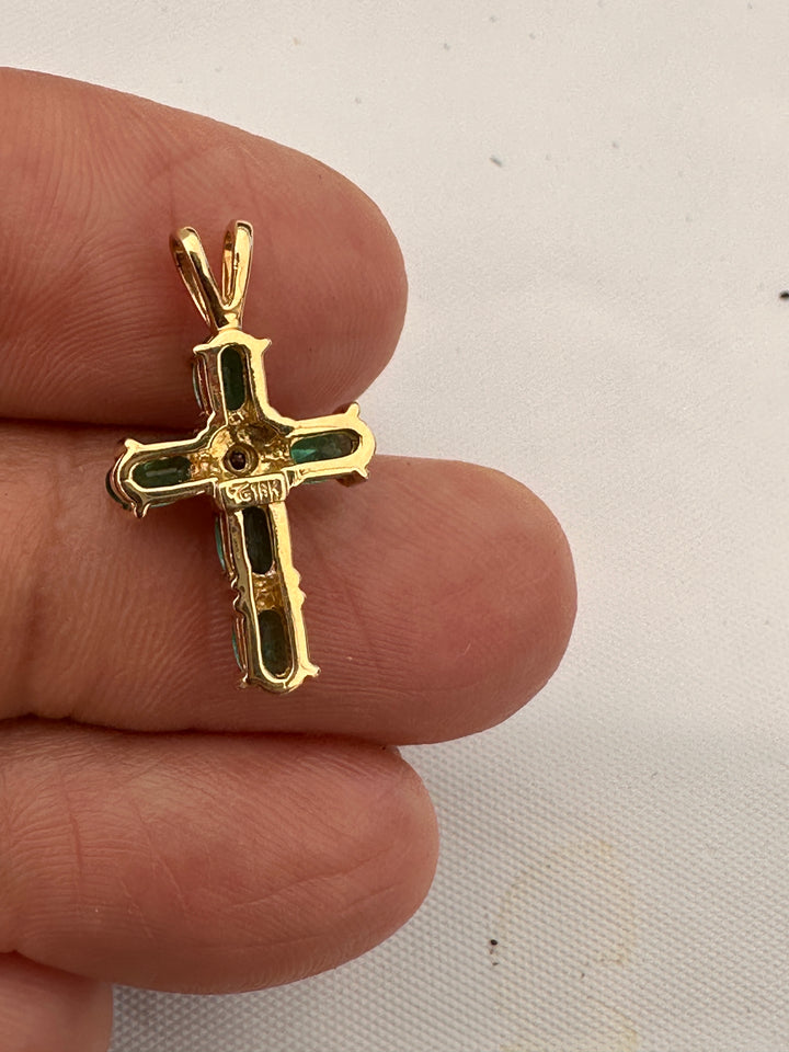 Modern 14K Gold 0.75 CT Emerald Cross Pendant with Diamond Accents (22 x 12 mm)