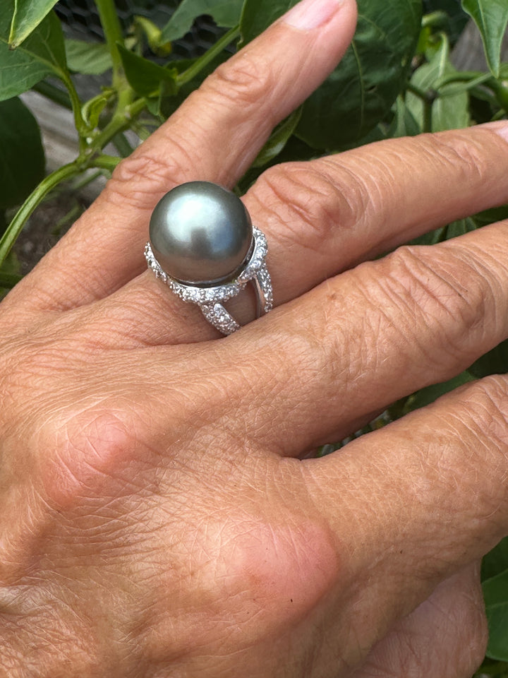 AAA Diamond and Gray 14.5mm Tahitian Pearl 1 ct Ring