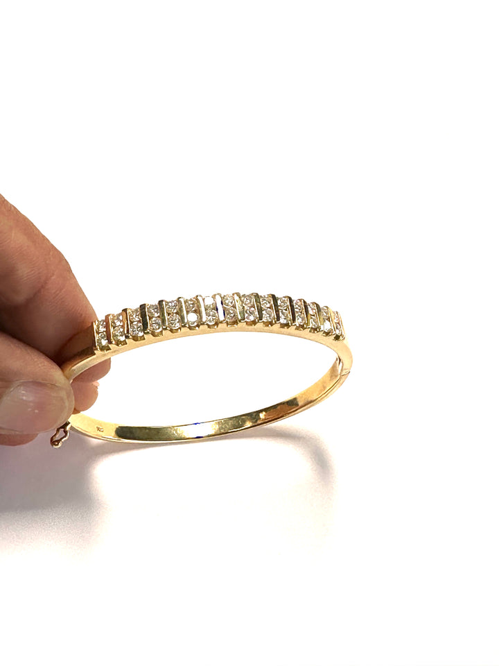 14 karat Gold Two-Row Round Brilliant Diamond Channel Bangle Bracelet, 3.00 Carats