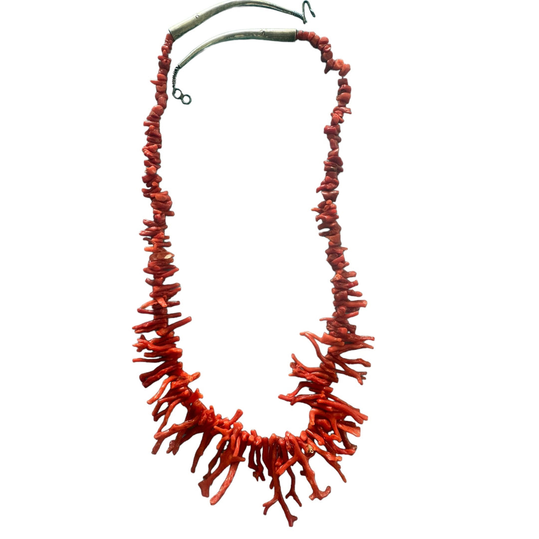 Natural Coral Branch 24”Graduated Necklace Sun Hallmark Native American