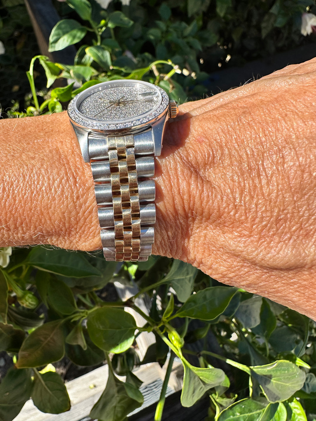 18 karat 2-Tone Rolex Datejust 31 mm Watch 4ctw Diamond Pave Dial and Bezel