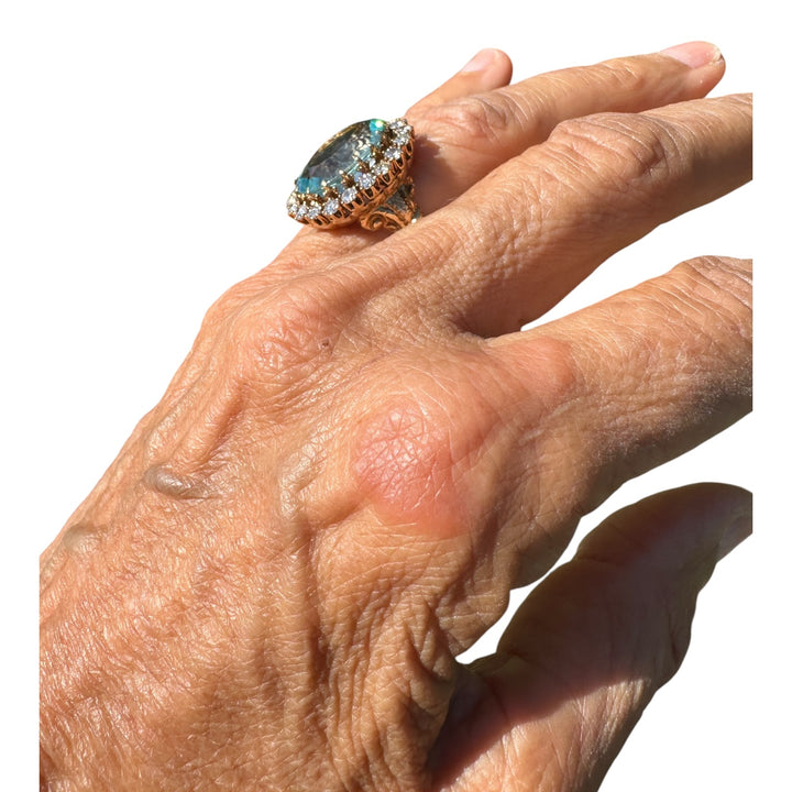 Mid-Century 10.90ct Aquamarine, 2.00ct Diamond Halo Vintage VS Ring