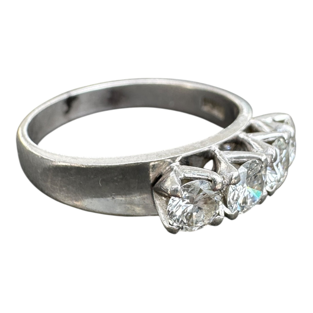 Platinum, 4-stone 1.00 carat Diamond Band VS-E/F