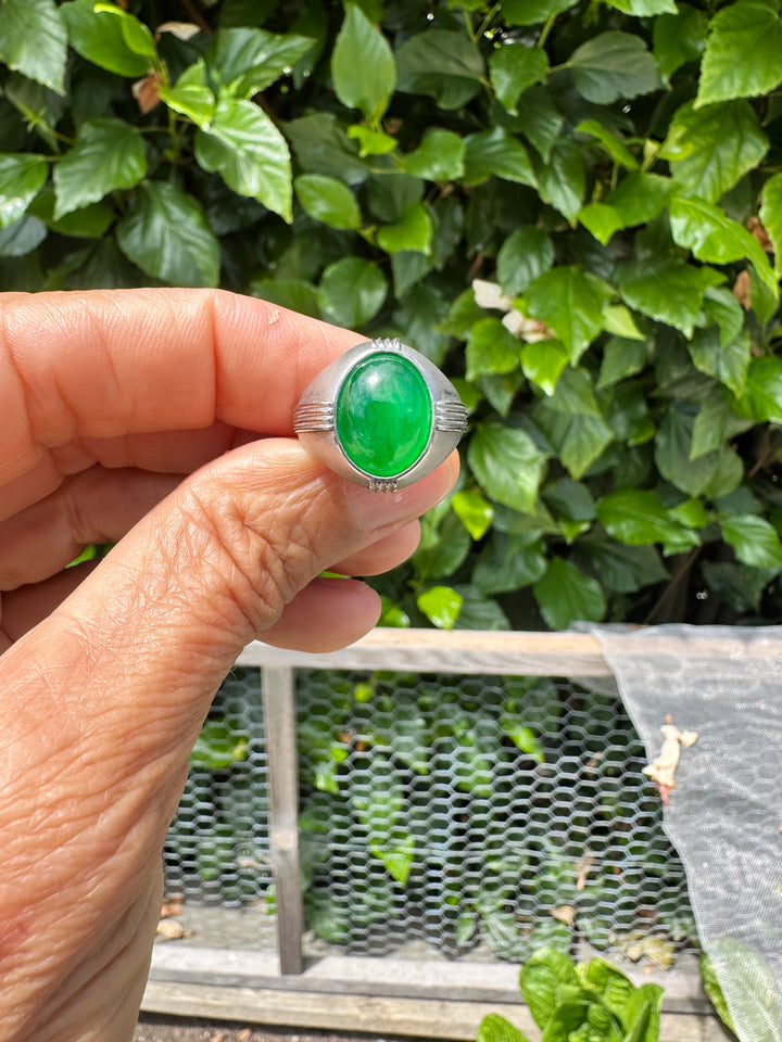 Art Deco, Translucent Vivid, Green 7.5 Carat Jadeite Platinum Ring