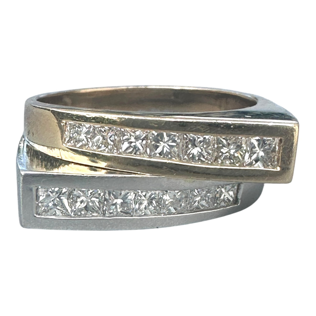 18kt Double 2.00 ct Princess Diamond Band 2-tone Gold Vs-G