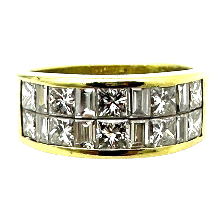 18 karat 2.50 carat two row princess diamond band VS quality