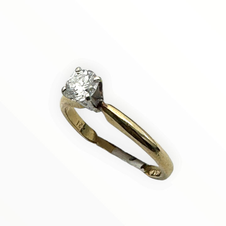 14K Yellow Gold 0.21 Carat Round Brilliant Diamond Solitaire Engagement Ring
