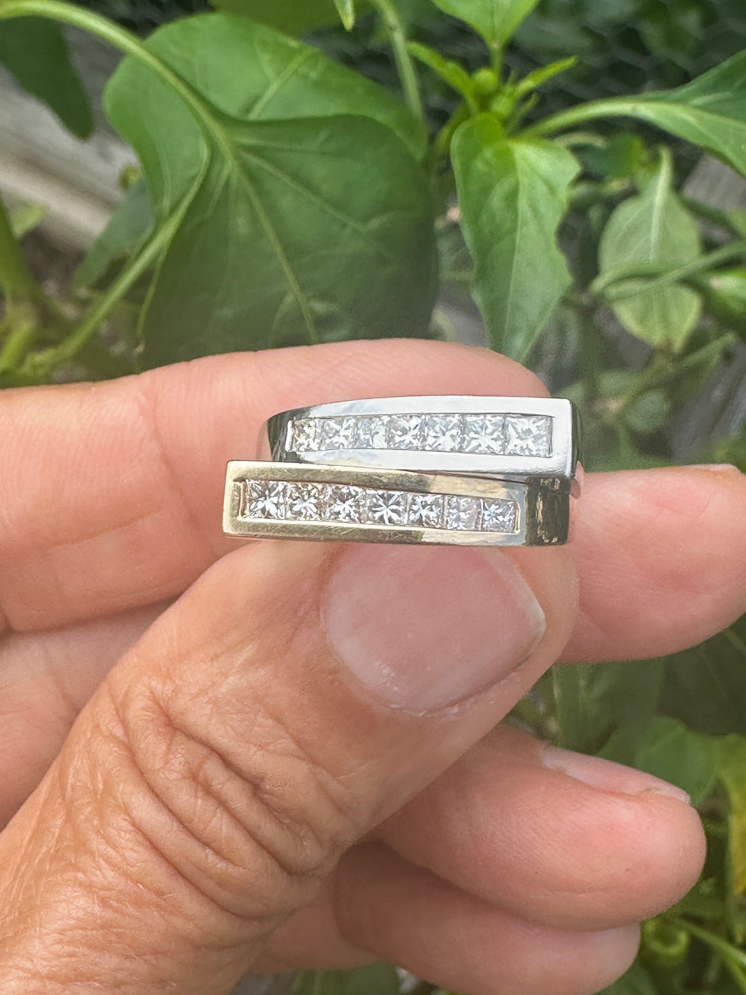 18kt Double 2.00 ct Princess Diamond Band 2-tone Gold Vs-G