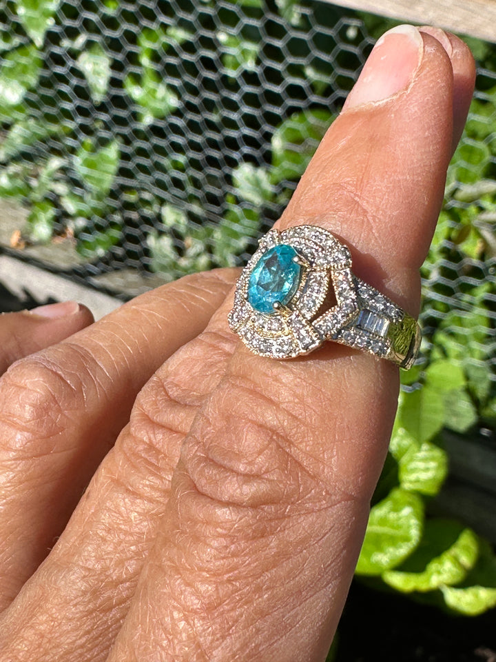 14 Karat Yellow Gold Paraiba Tourmaline Diamond Halo 1.30ctw Ring ￼