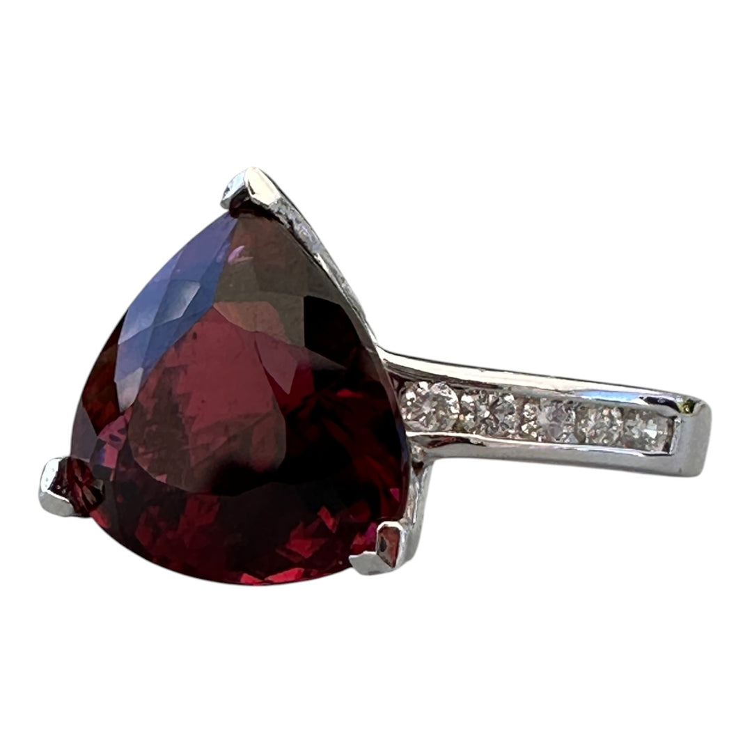 11.00 ct Trillion Rhodolite Garnet, 0.50 ct Diamond Ring in 14 Karat White Gold