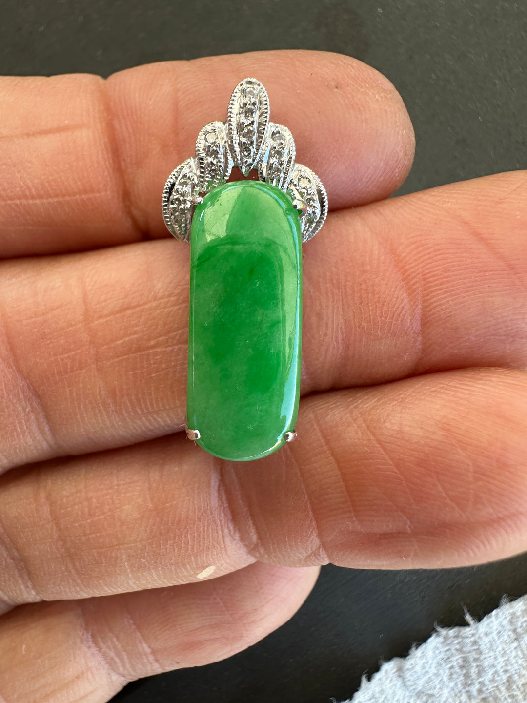 18kt Jadeite, Quality Diamond Pendant .16ct white gold