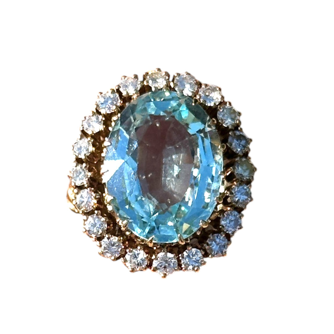 Mid-Century 10.90ct Aquamarine, 2.00ct Diamond Halo Vintage VS Ring