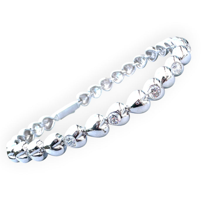 18K White Gold Heart Link Diamond Tennis Bracelet - 2.25 CTW VS-G