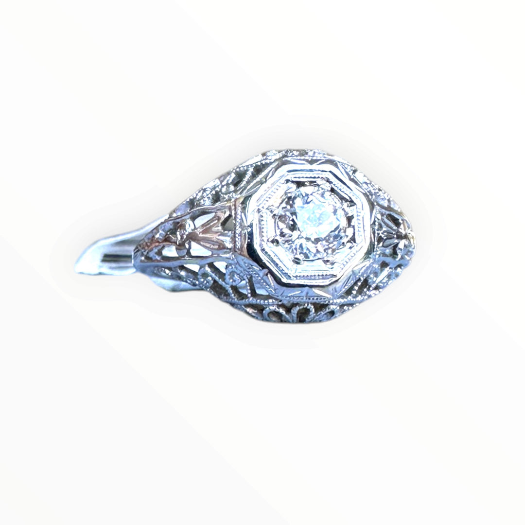 Antique Art Deco .30 Carat Old European Cut Diamond Filigree Ring in 18K White Gold, Circa 1920