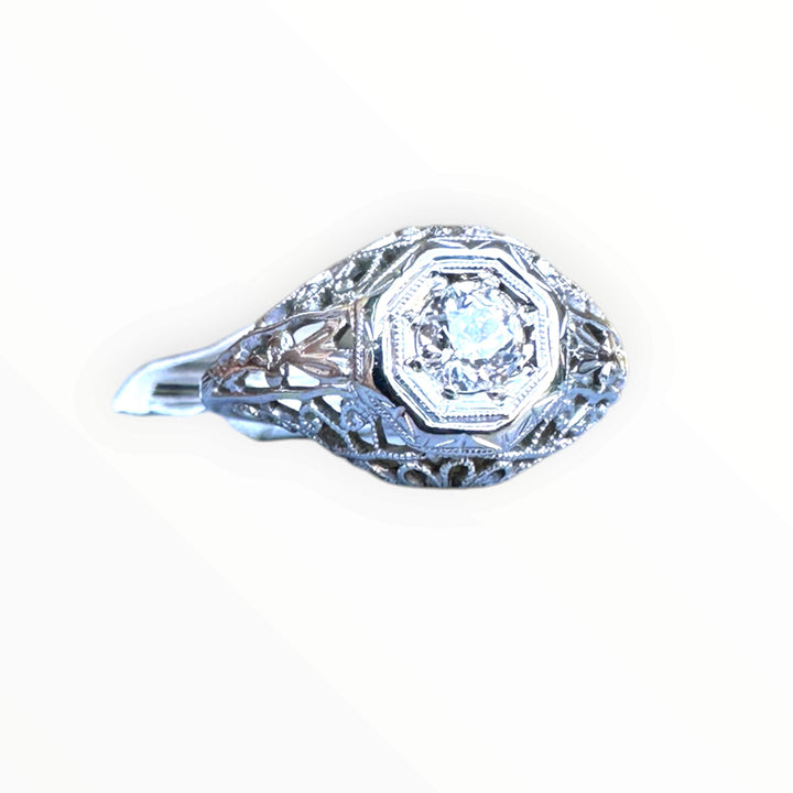 Antique Art Deco .30 Carat Old European Cut Diamond Filigree Ring in 18K White Gold, Circa 1920