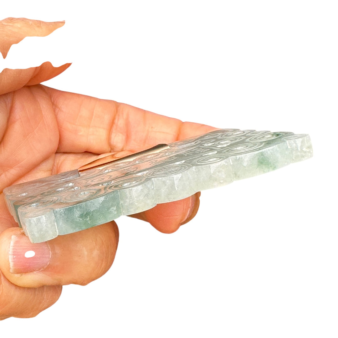 ￼ Lucky 14 karat 91.54 g carved green Jadeite pendant