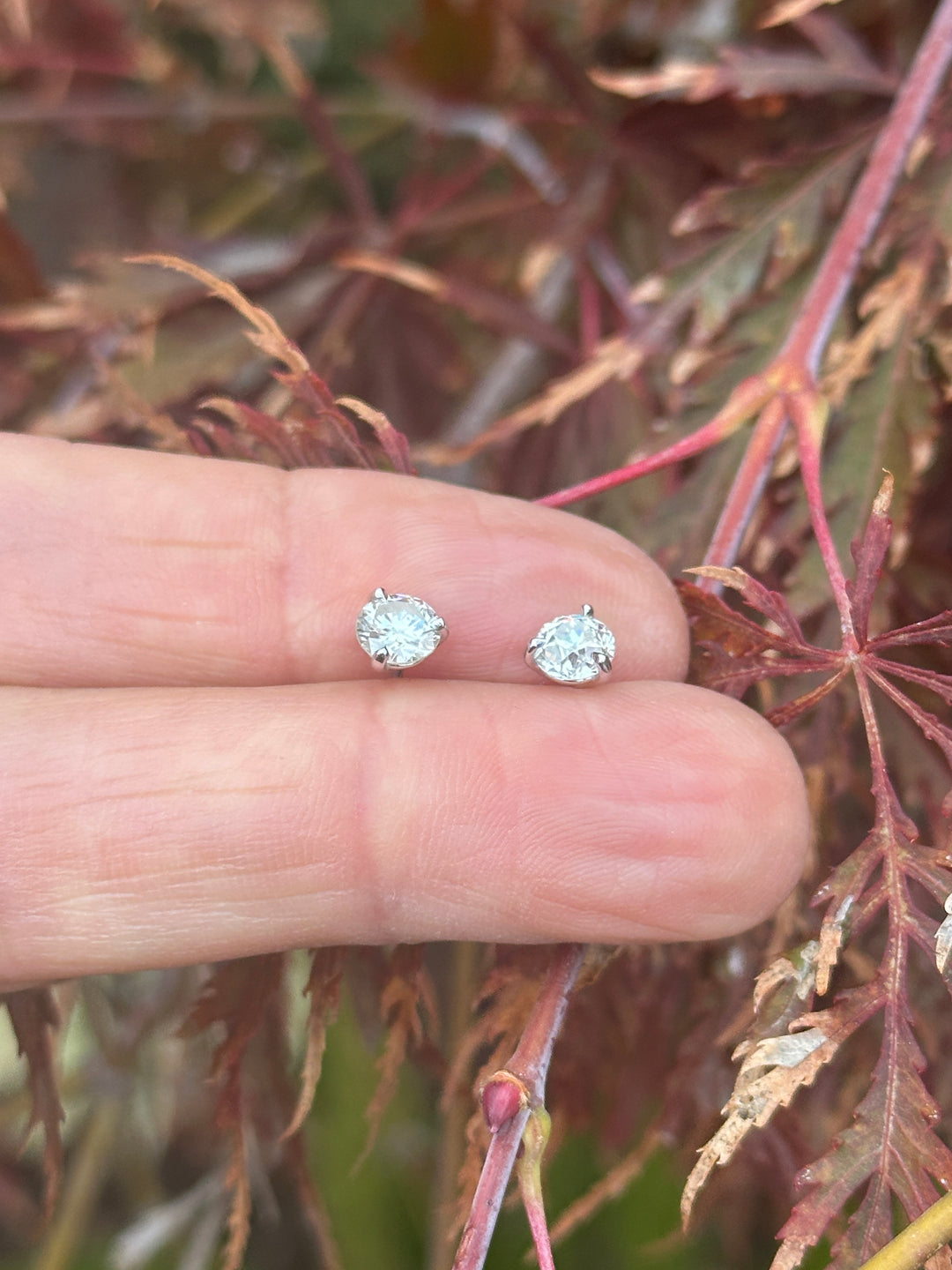 14 karat white, 1.22 carat natural diamond screw-back stud martini earrings